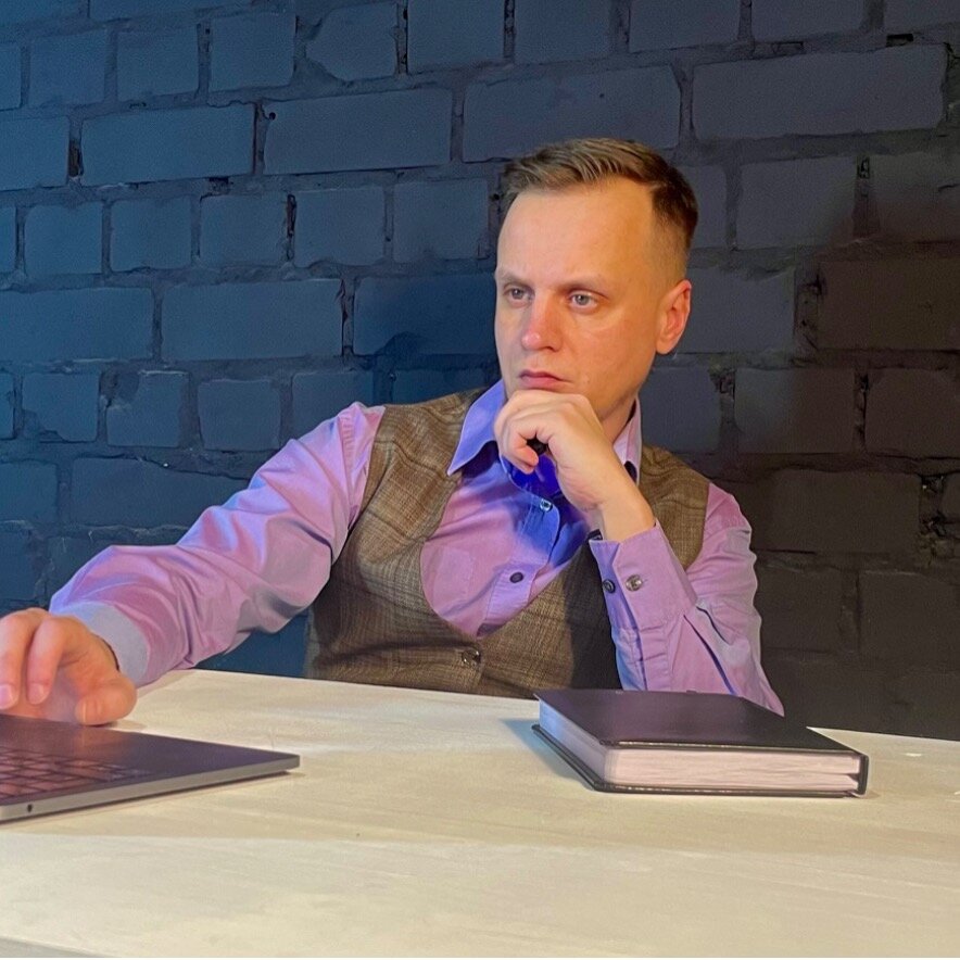 Роман Олегович Серов