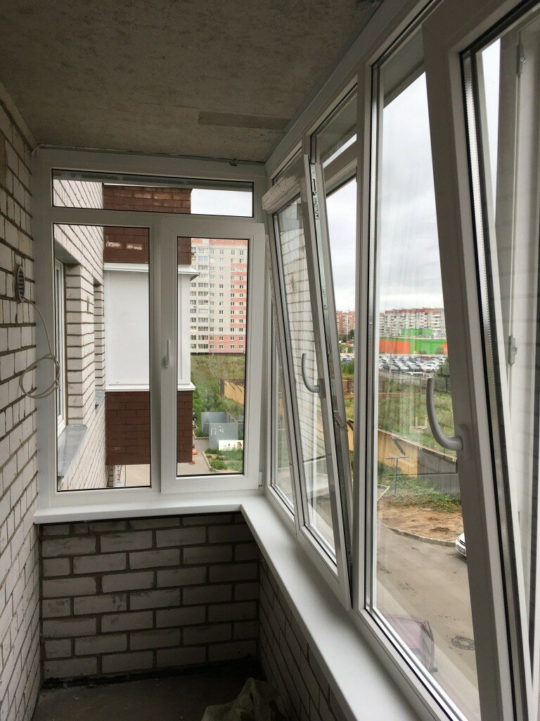 балкон, лоджия, четырехкамерное остекление балкона, остекление балкона доборы, отделка балкона без окна