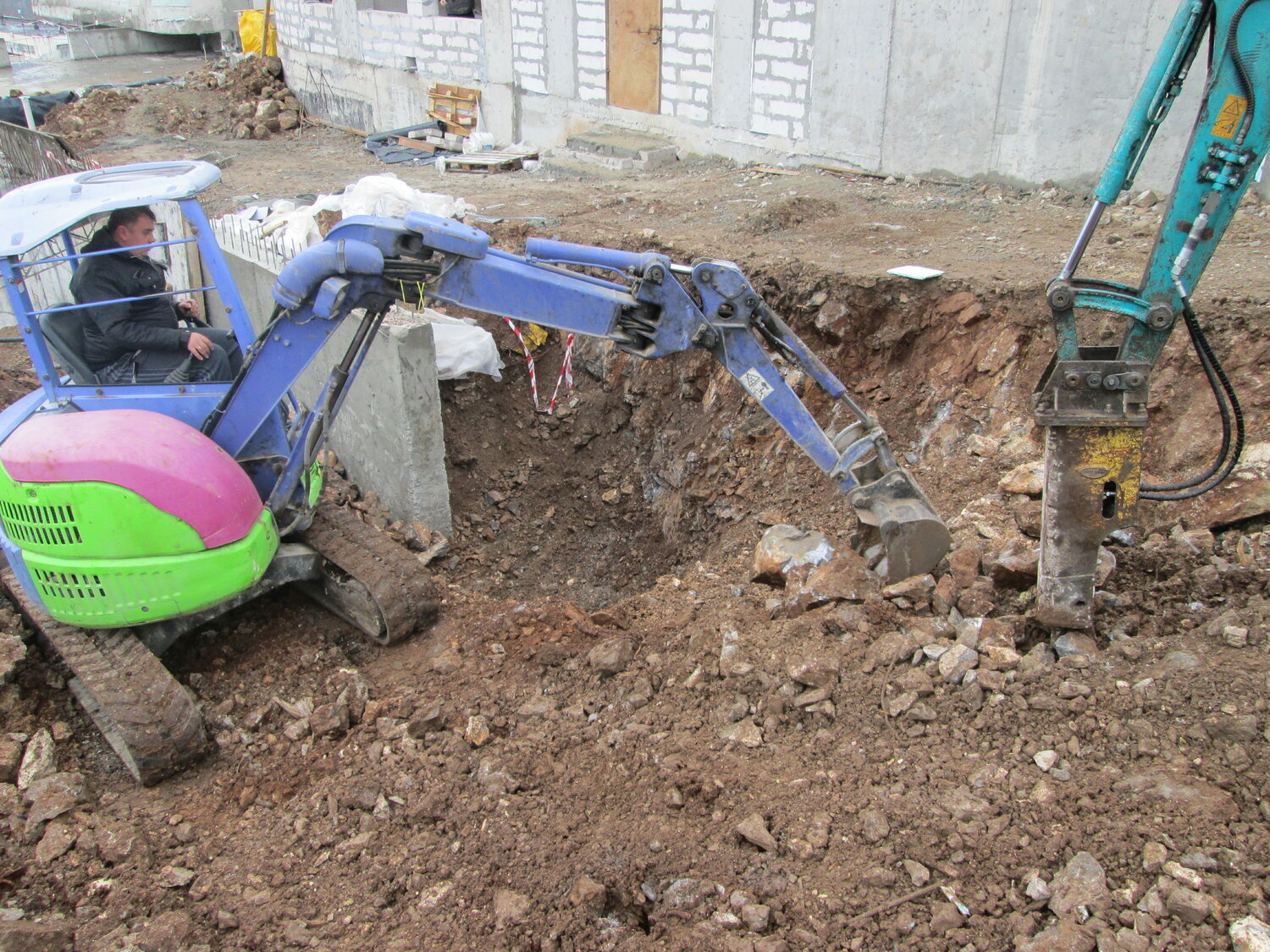 Мини экскаватор для копки фундамента - 97 фото
