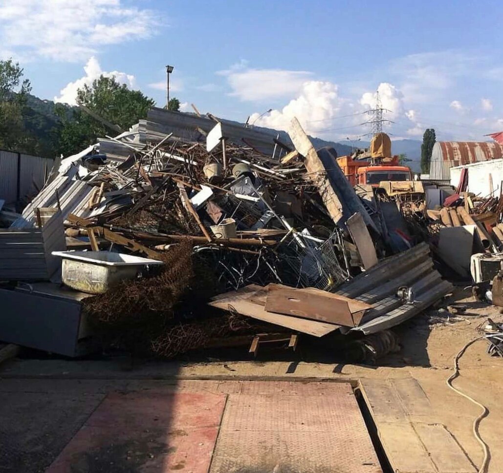 металлолом, свалка металлолома, свалка металлолома в россии, свалка металлолома казань, куча металлолома