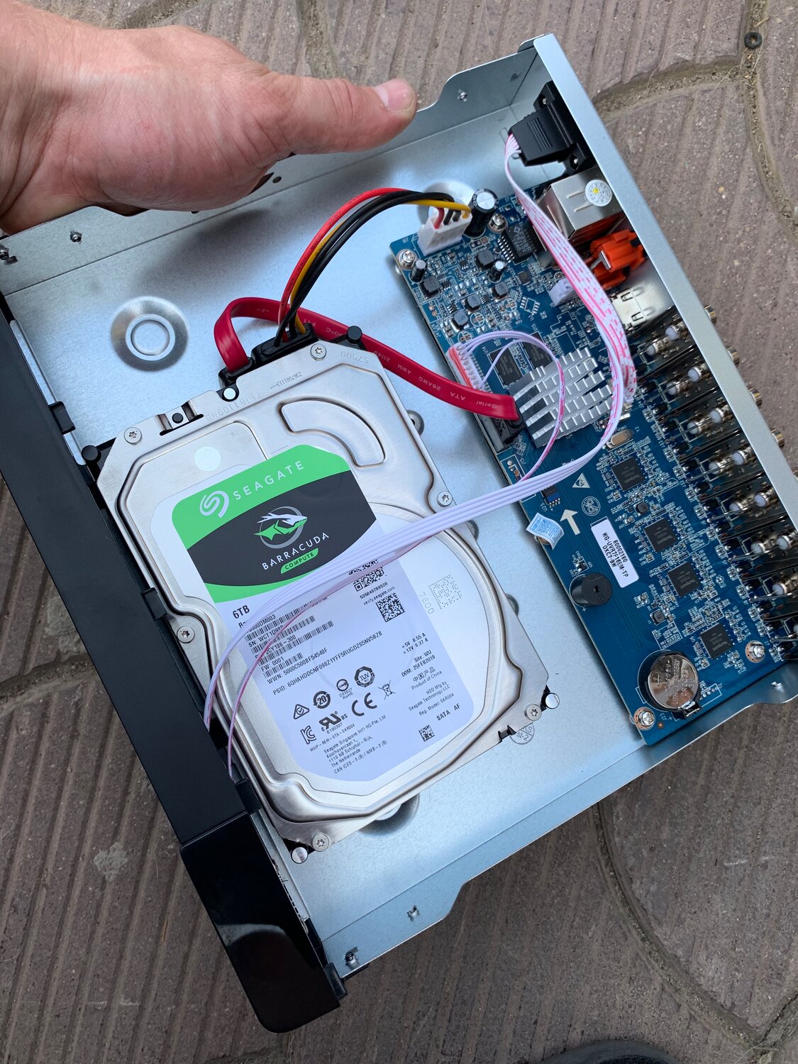 жёсткий диск, ds-n332/2 два жёстких диска, hikvision регистратор плата, жесткий диск для домашнего видеонаблюдения, преобразователь