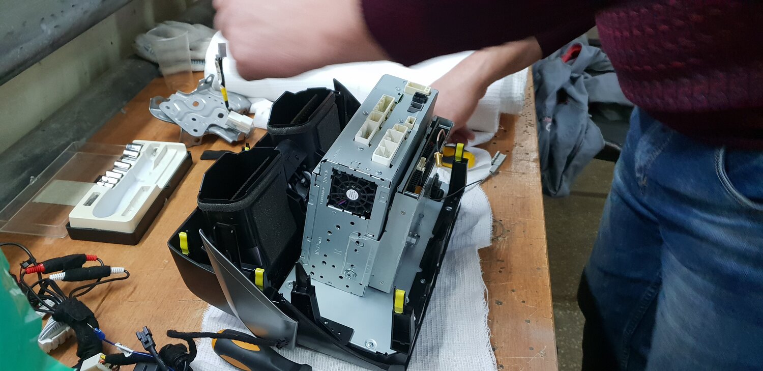 техника, hp laserjet p2035 в разборе, компоновка электроники в принтере, магнитола rcd 510 volkswagen разъемы, разборка