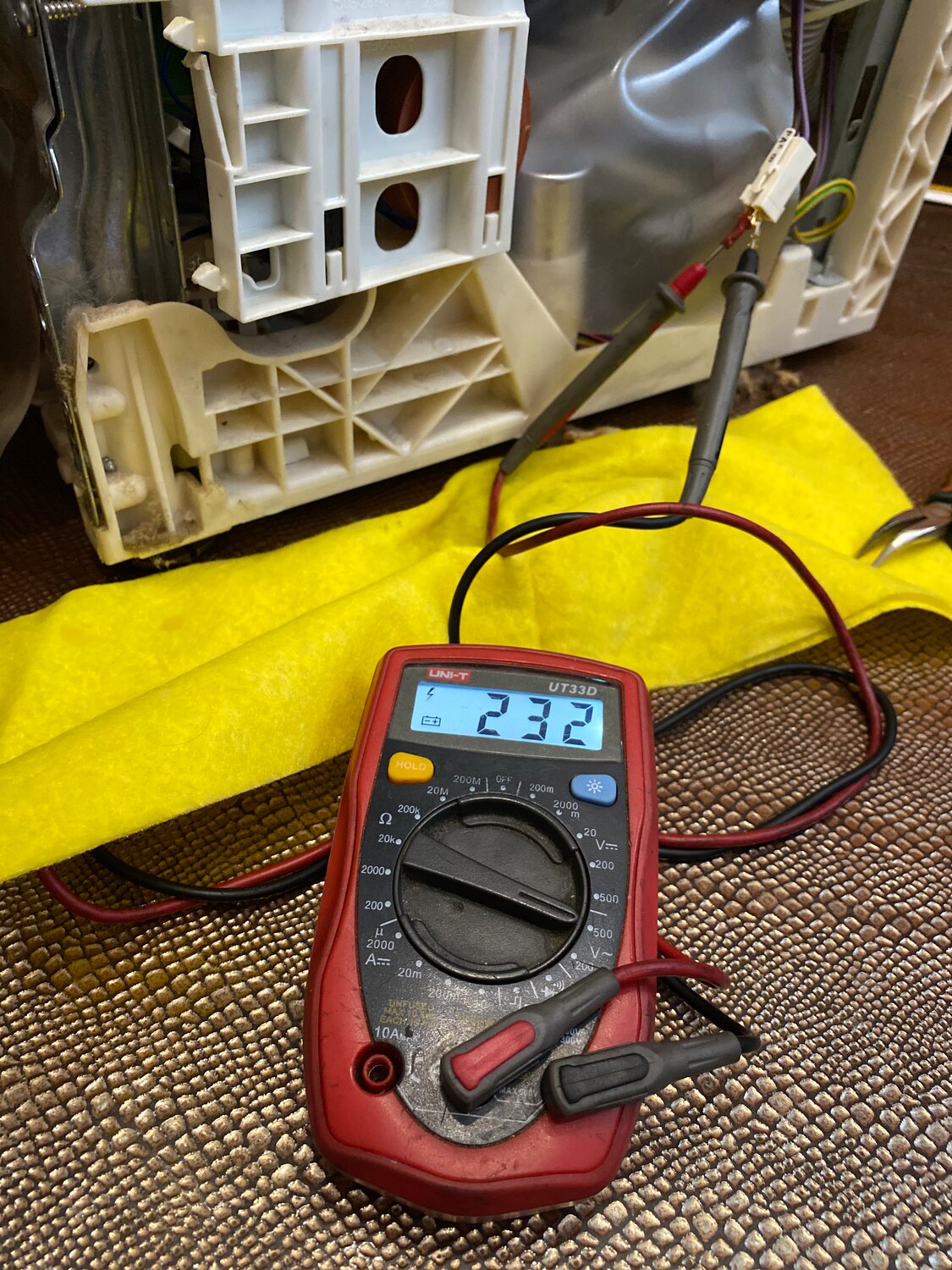 мультиметр zt101, мультиметр, прибор, мультиметр fluke 172/ru-c3, мультиметр 12 вольт