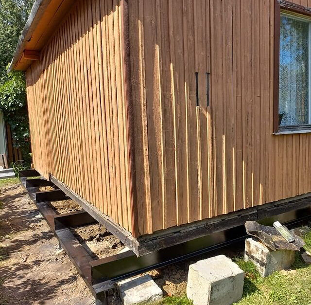 бытовка распашонка 6х2.3, бытовка деревянная дачная, бытовка на сваях сайдинг, бытовка, бытовка обшитая профлистом