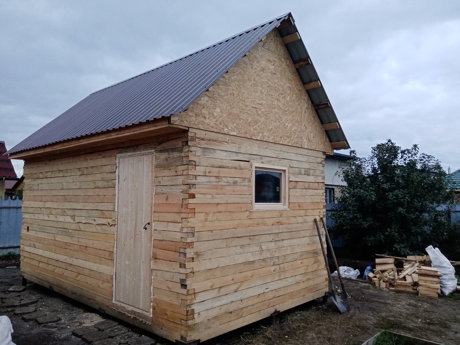 сруб бани 3х4 из бруса, баня из бруса 100х150 2.5 на 5, баня 3х4 из бруса 100х150, баня 5х4 из бруса 150х150, баня из бруса 150 на 150