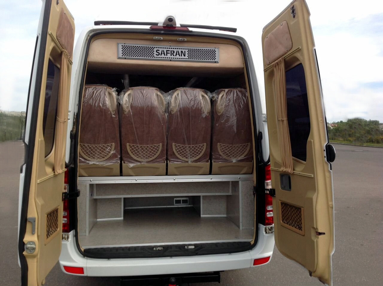 микроавтобус, mercedes-benz sprinter, mercedes-benz sprinter багажник, мерседес спринтер багажное отделение, мерседес спринтер пассажирский багажник