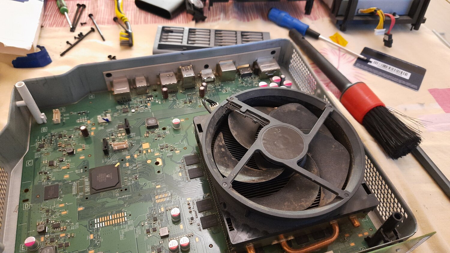 xbox 360 s, xbox 360 e вентилятор, xbox 360 teardown, xbox 360 freeboot x360run, xbox 360 corona v1 360run