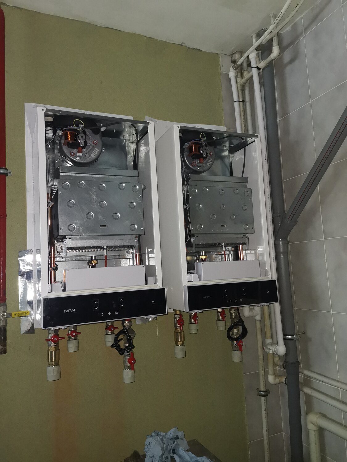 газовый котел бакси эко 3 насос, viessmann vitopend 100 24квт внутри, котел газовый, котел baxi eco 3 compact, газовый настенный котел