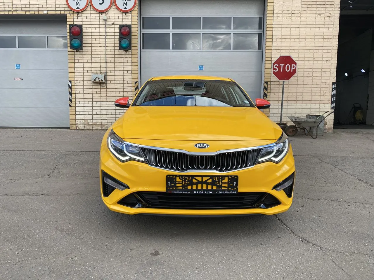 киа оптима 2020, оптима машина kia 2019, kia motors, киа к5 желтое такси, Kia Optima III Рестайлинг
