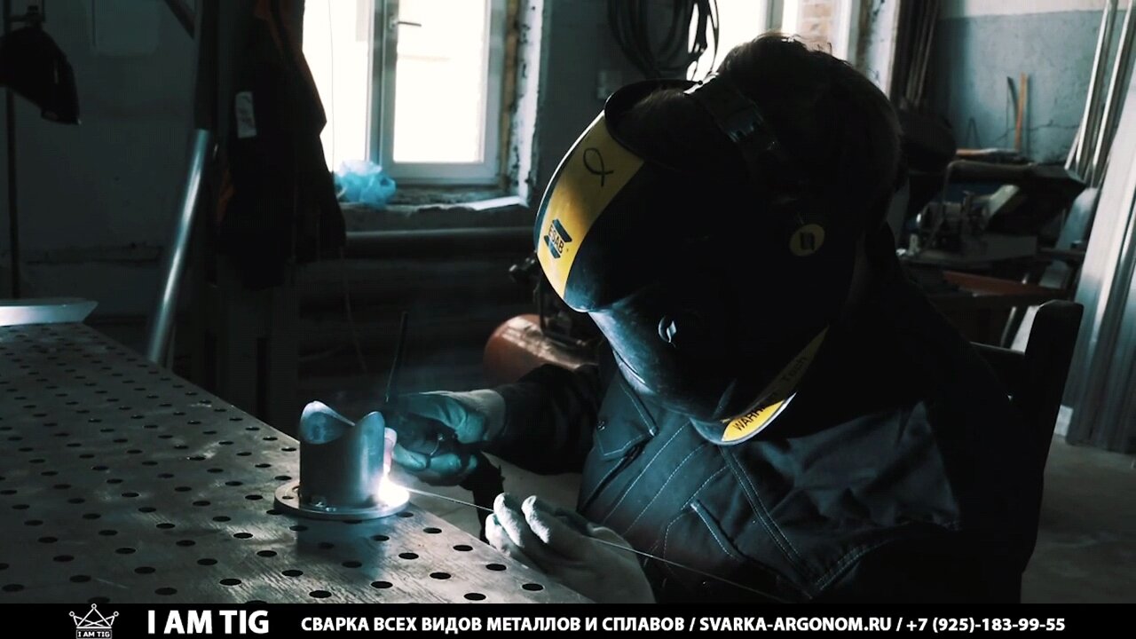 сварщик, профессия сварщик, каска сварщика, дуговая сварка, сварочные работы