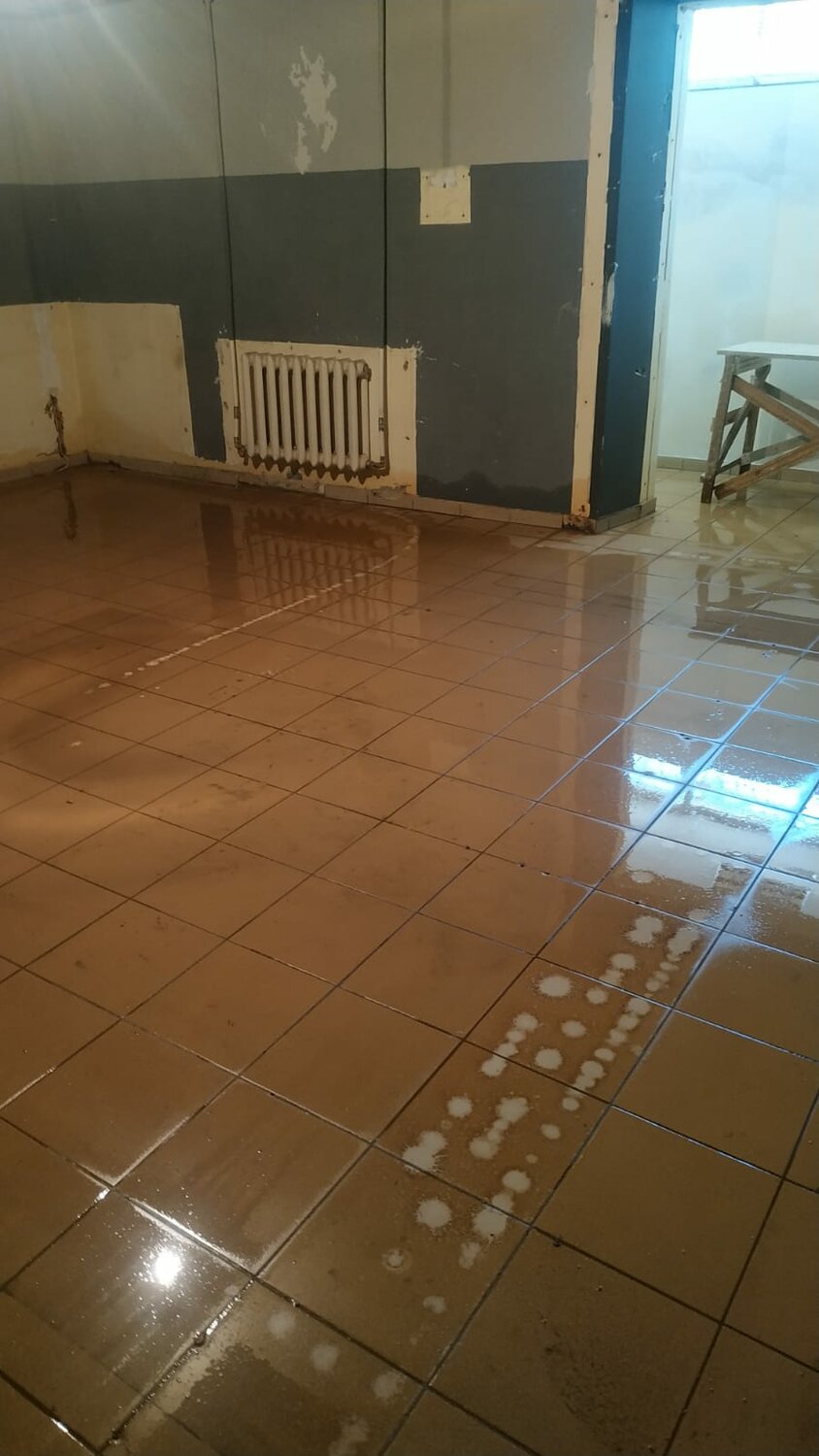 укладка плитки, плитка, покрытие пола, ремонт пола, покраска пола