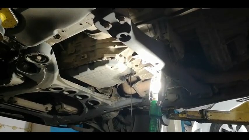 днище ниссан альмера классик b10, мерседес w203 вид снизу, масло вариатор пежо 4008, haval h6 вид снизу, тойота спринтер 110 вид снизу