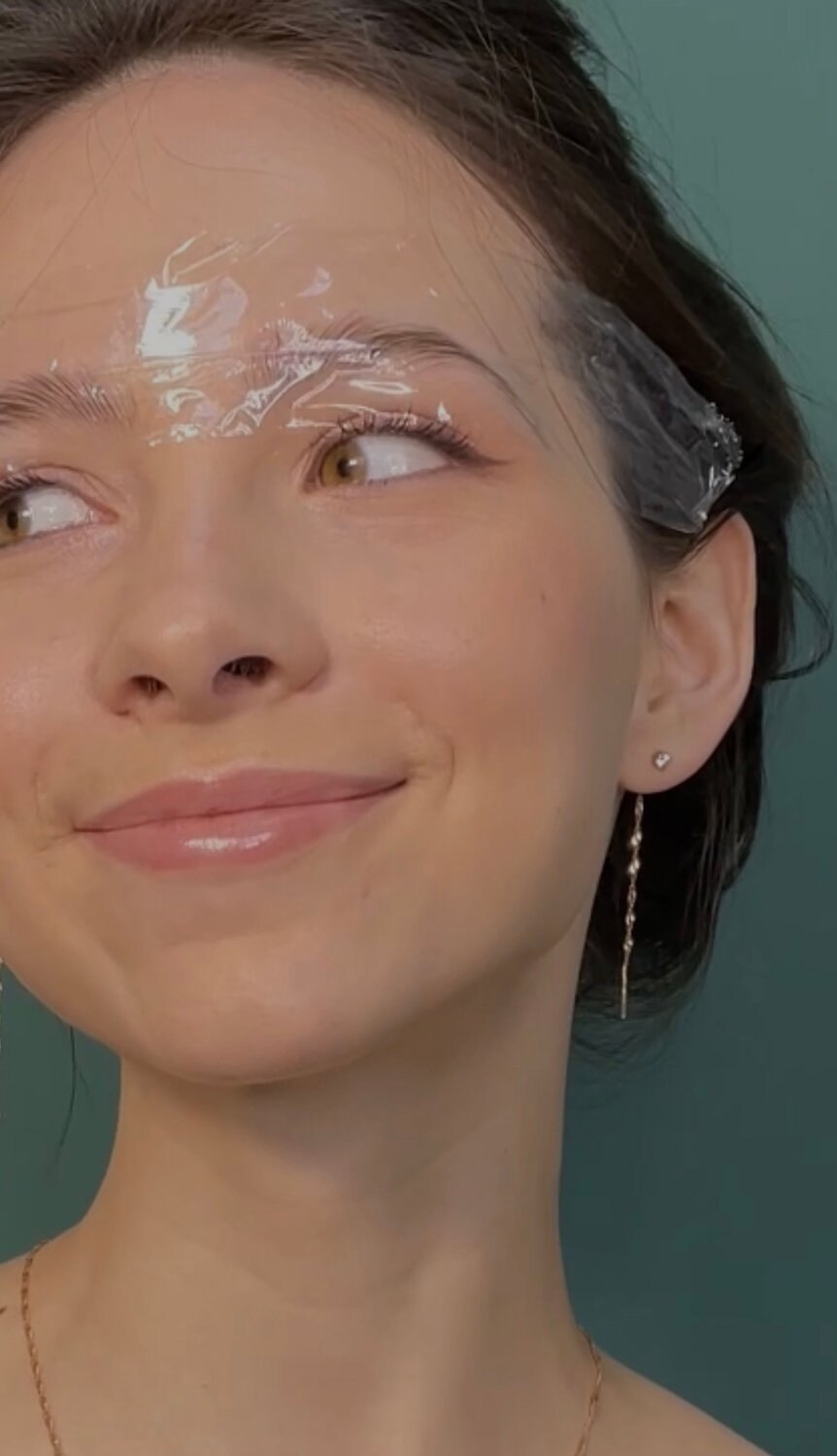 процедуры для лица, девушка брови, лицо, лифтинг лица, брови