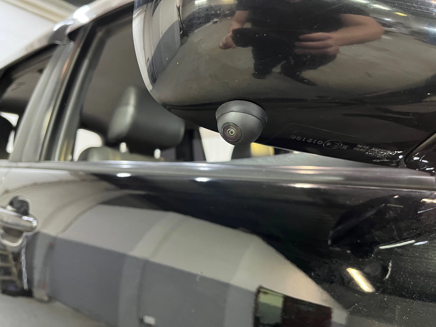 гравировка на зеркале авто, накладки на зеркала r design volvo xc90, авто, зеркало авто, хром зеркала каптива