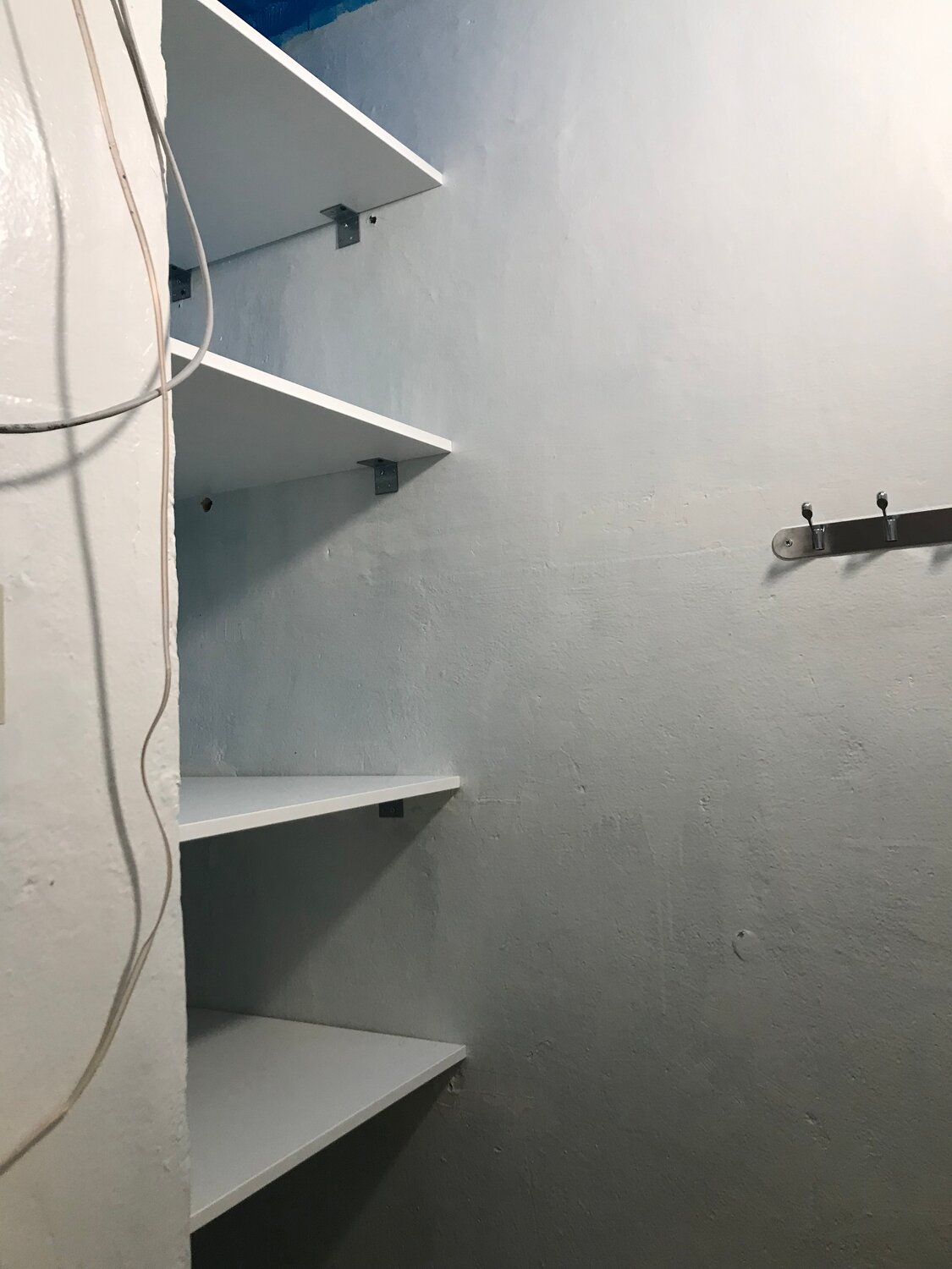 стеллаж пристенный stahler eco line (1000 / 2250 мм), торговые стеллажи, полки, полки настенные в кладовку, полка