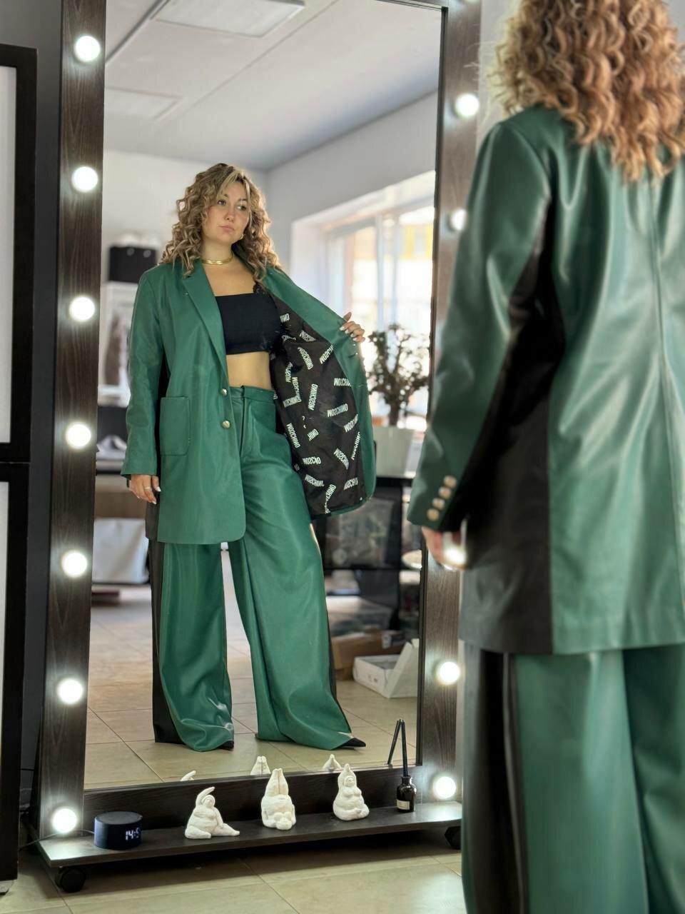 женский костюм брючный, брючный костюм женский зеленый, костюмы женские, шелковый костюм женский, зеленый брючный костюм
