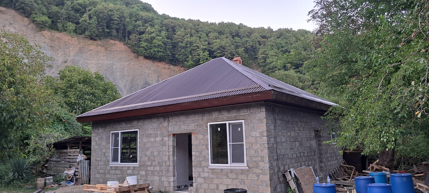 дом 100 м 2, посёлок заречный краснодарский край белореченский район, улица кубанская посёлок краснооктябрьский республика адыгея, дом в, здание