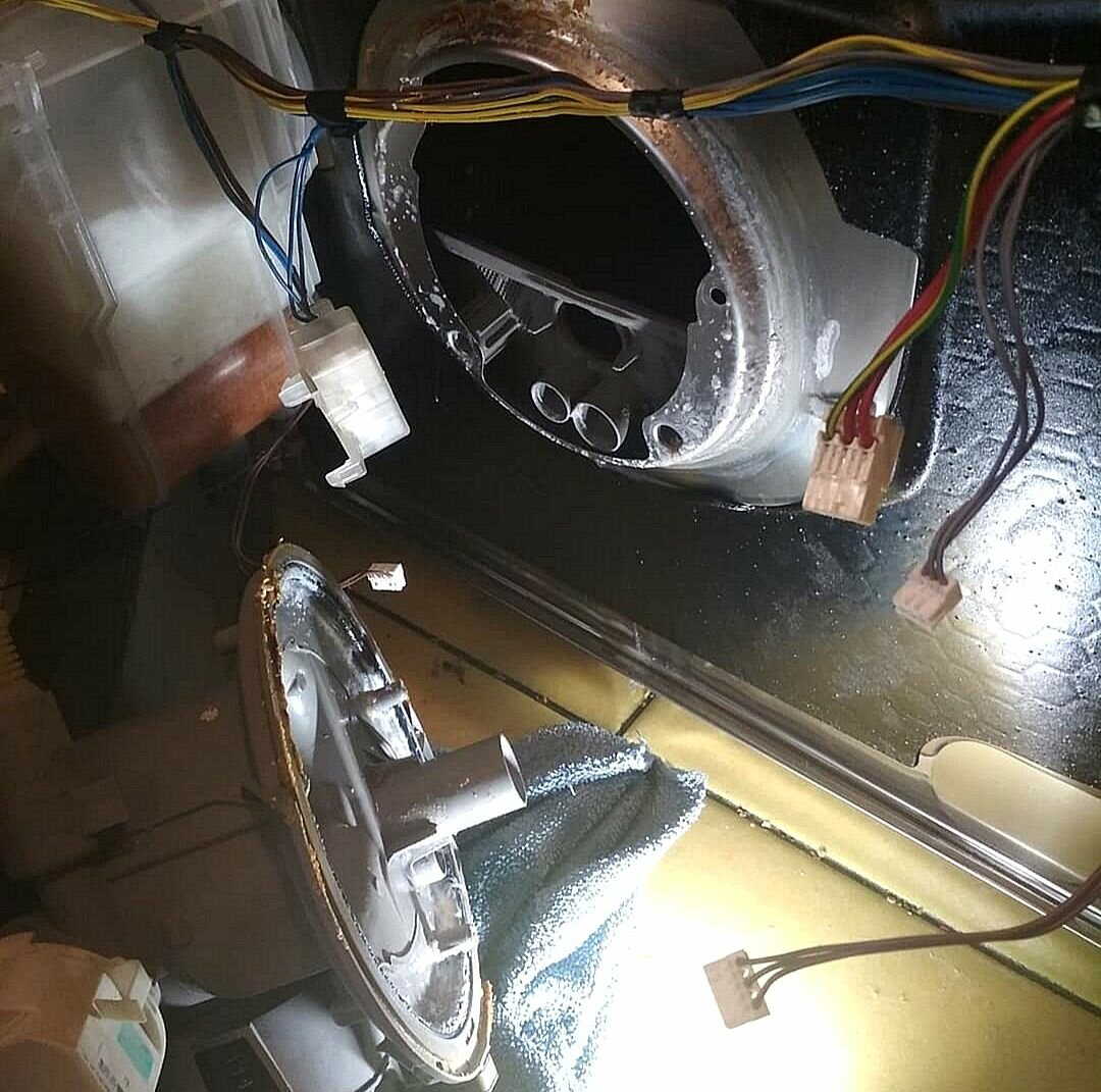 сгорела стиральная машина electrolux, проводка для би линз на ваз 2109, ваз 2107 с би линзами, bosch посудомоечная машина, биксенон h7 на ваз 2107