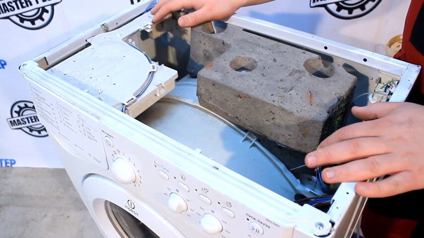 стиральная машина, бытовая техника, противовес для стиральной машинки hotpoint ariston, стиральная машина хотпоинт аристон разборка, indesit wisl 103 противовес