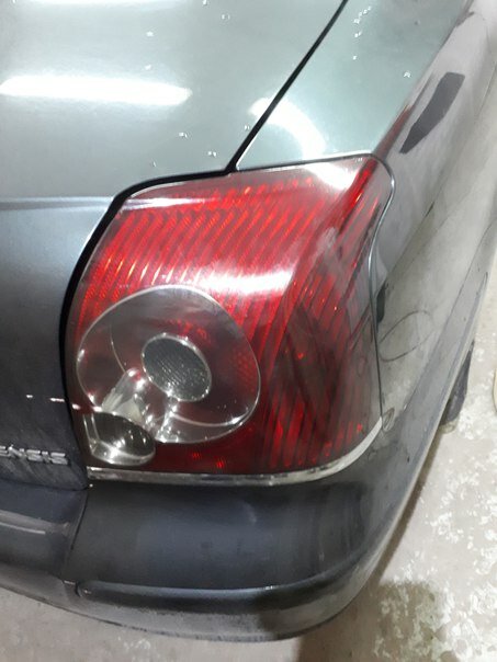задние фонари тойота авенсис 2007, задние фары тойота авенсис, задние фары авенсис 2008, тюнингованные задние фонари авенсис т220, фара задняя toyota avensis 2