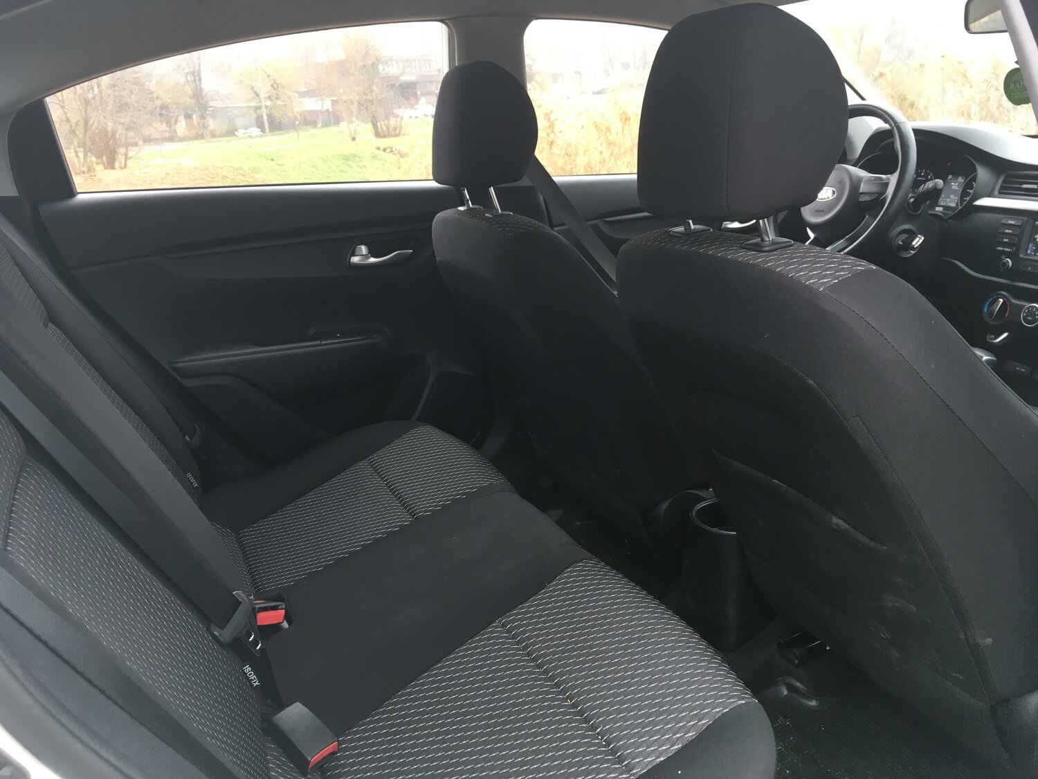 авто, опель астра н салон сзади, kia rio x-line салон сзади, автомобиль, Toyota Auris II