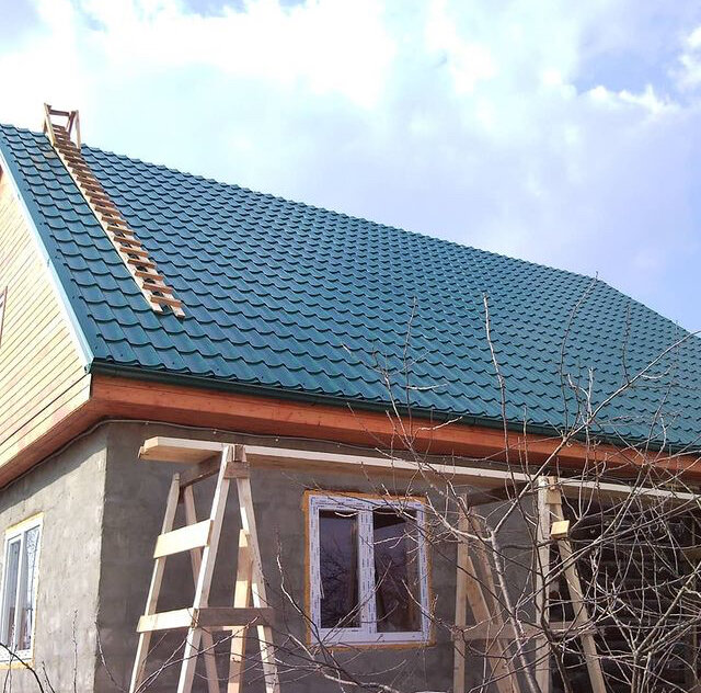 металлочерепица дом, металлочерепица, кровельные работы, крыша дачного домика, крыша дачи