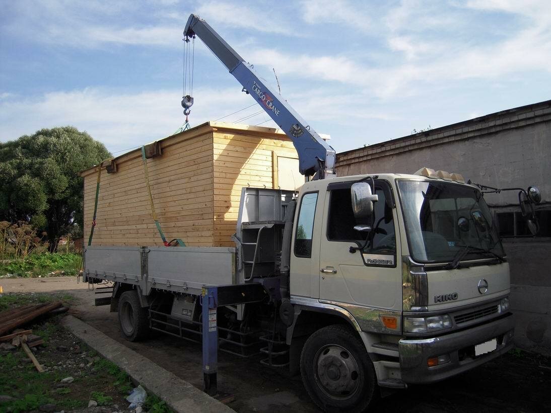 кму грузоподъемностью 5 тонн, митсубиси фусо кран манипулятор 2005, манипулятор грузоподъемность стрелы 3 тонн, маленький кран манипулятор, манипулятор 3т стрела