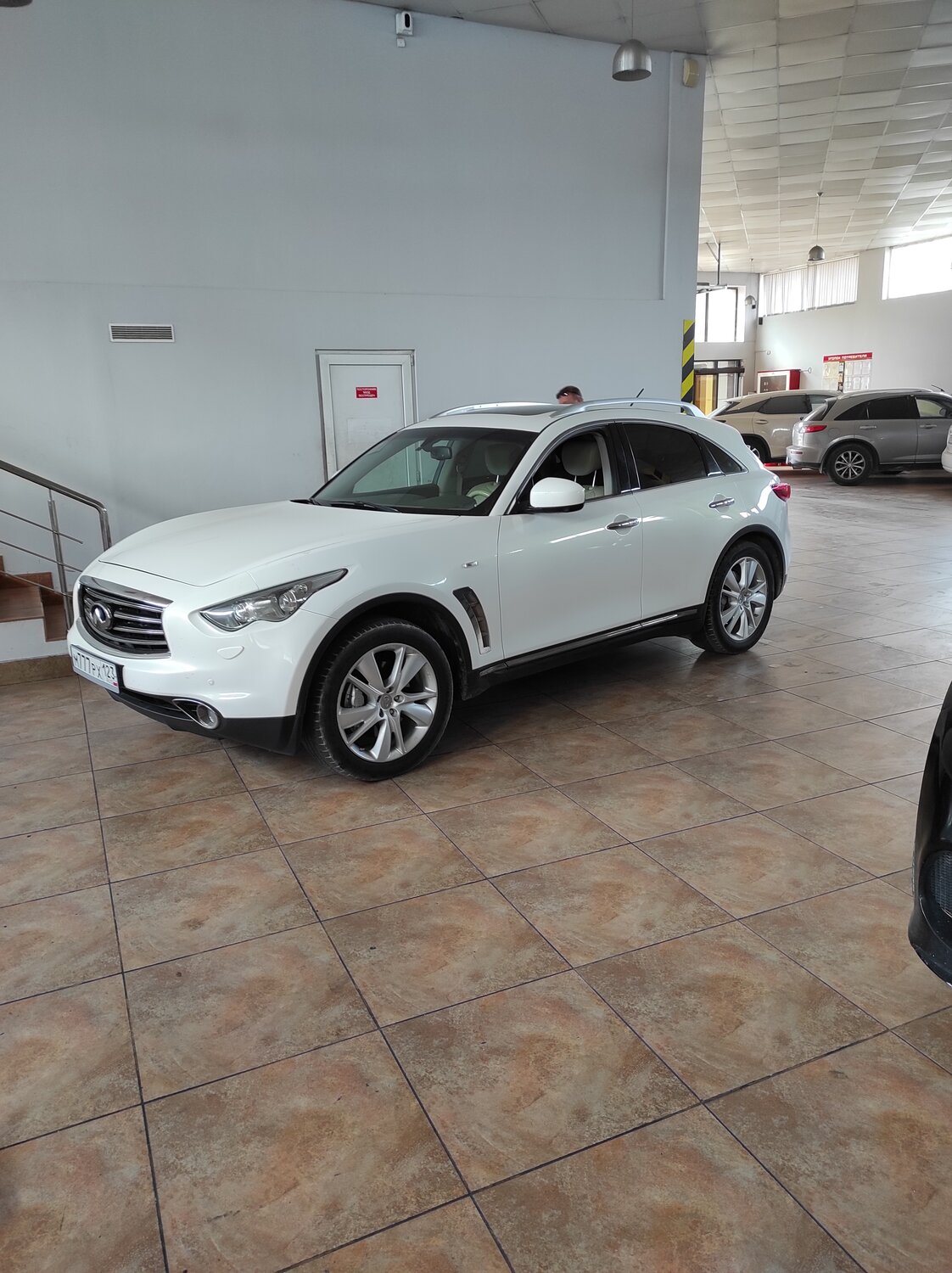 infiniti qx70, инфинити fx37 белый, infiniti, infiniti fx37 2011, Infiniti FX II Рестайлинг