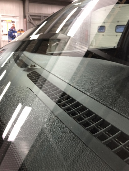 автомобиль, винил под карбон, полировка лобового стекла w204, авто, agc заднее стекло bmw x5 e70