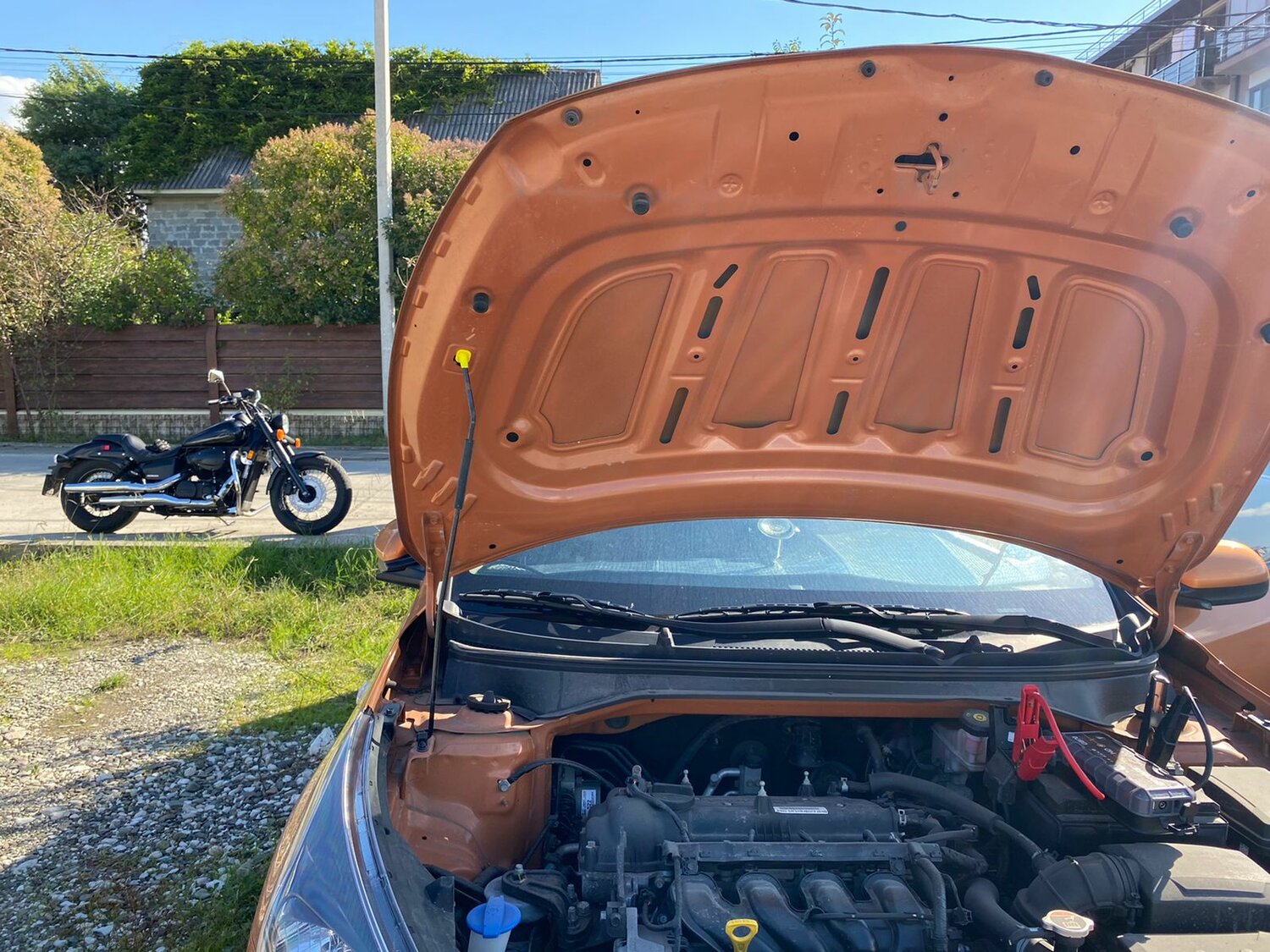 Замена аккумулятора на новый с выездом в Москве - Помощь на дорогах ...