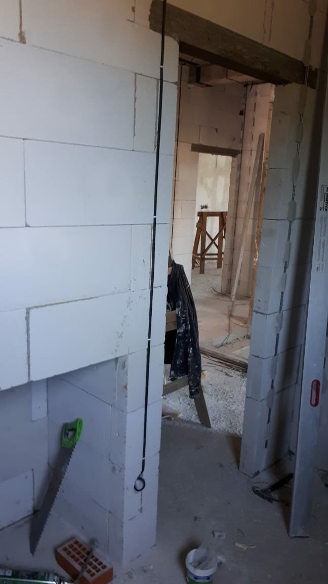 перегородки из газобетонных блоков, газобетонные блоки, квартира без отделки, чистовая отделка, внутренние стены