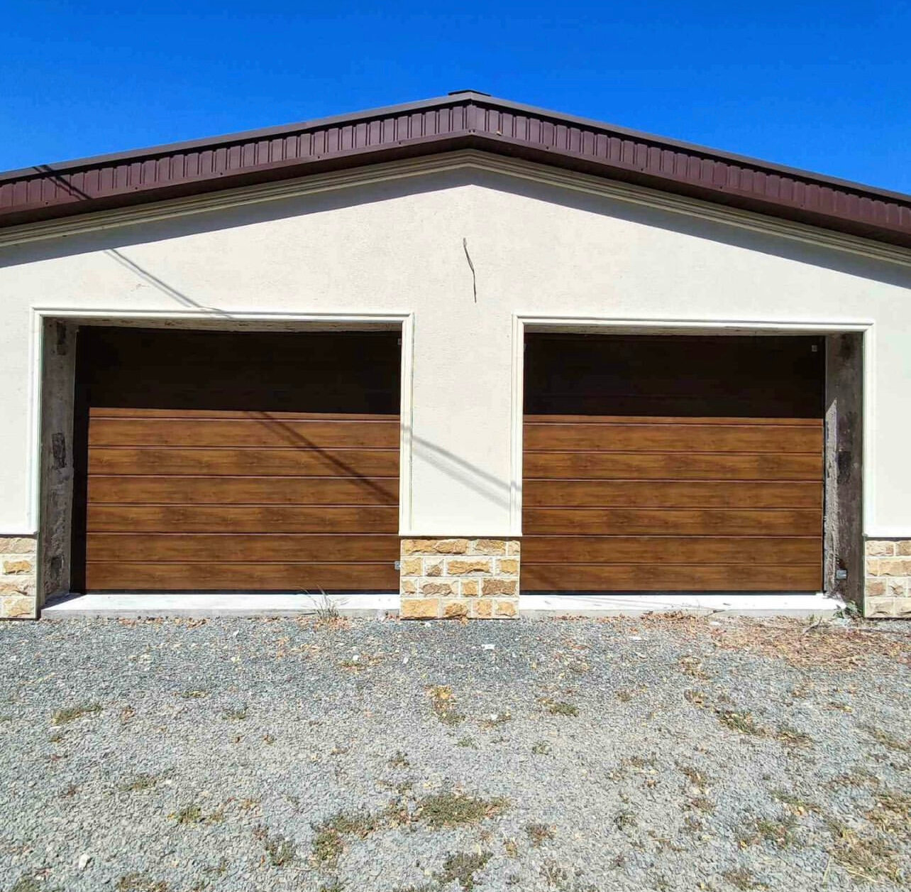 секционные ворота, гаражные ворота, ворота алютех, ворота для гаража, ворота doorhan