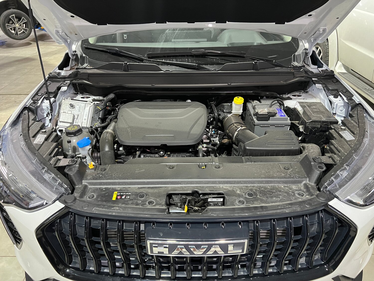 haval jolion 1.5 amt, 2022, автомобиль, авто, haval jolion duster сравнение, автомобиль haval