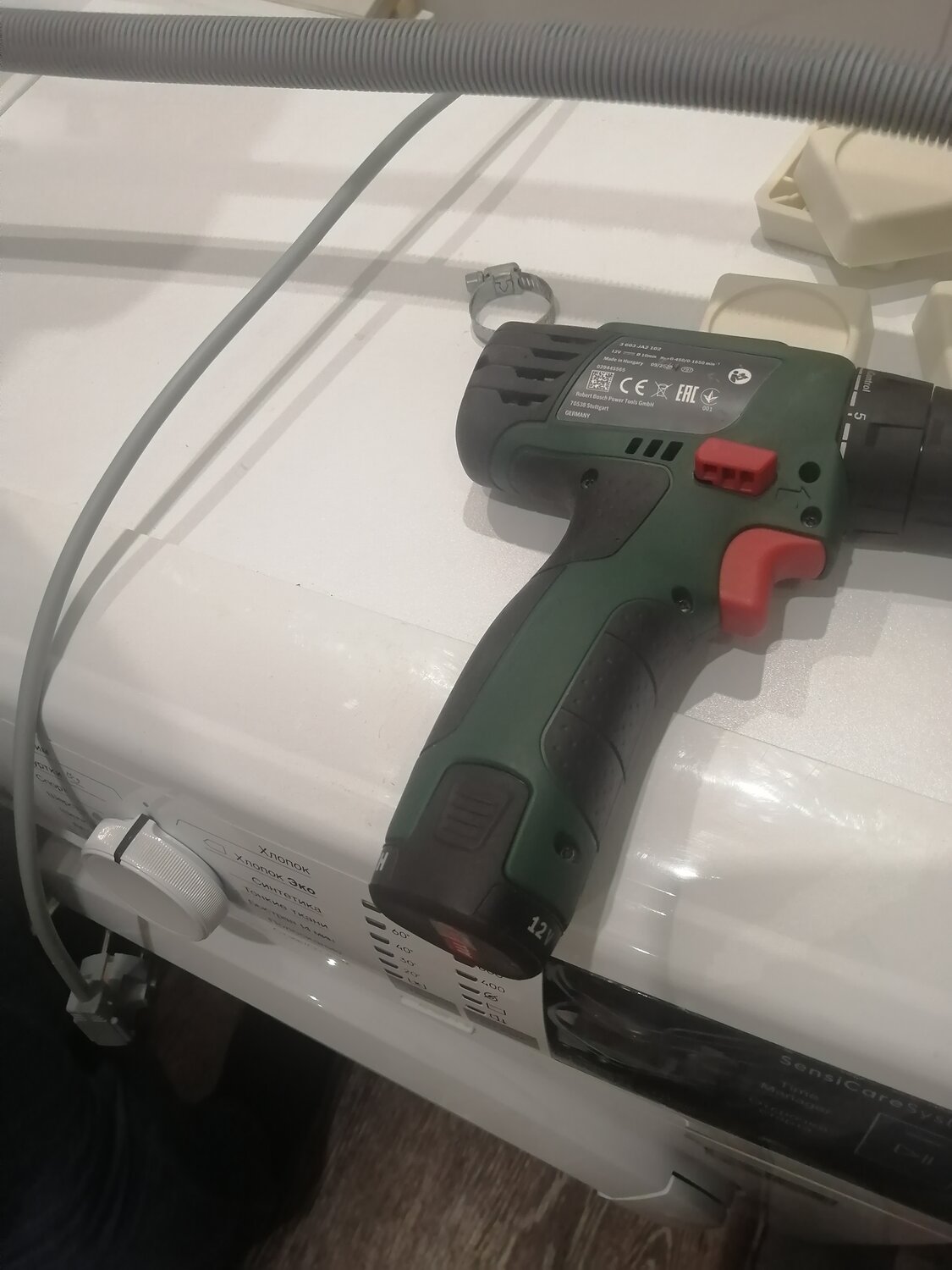 шуруповерт bosch, дрель-шуруповёрт аккумуляторный bosch psr 1440 li-2, шуруповёрт bosch psr 12, шуруповерт bosch psr 10.8, аккумуляторная дрель-шуруповерт dwt abs-12 c 12 н·м