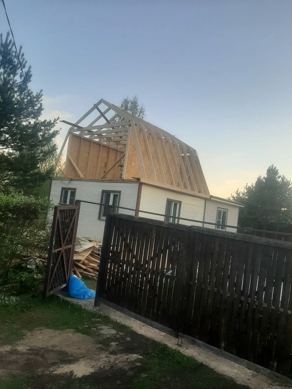 Возведение стропильной системы