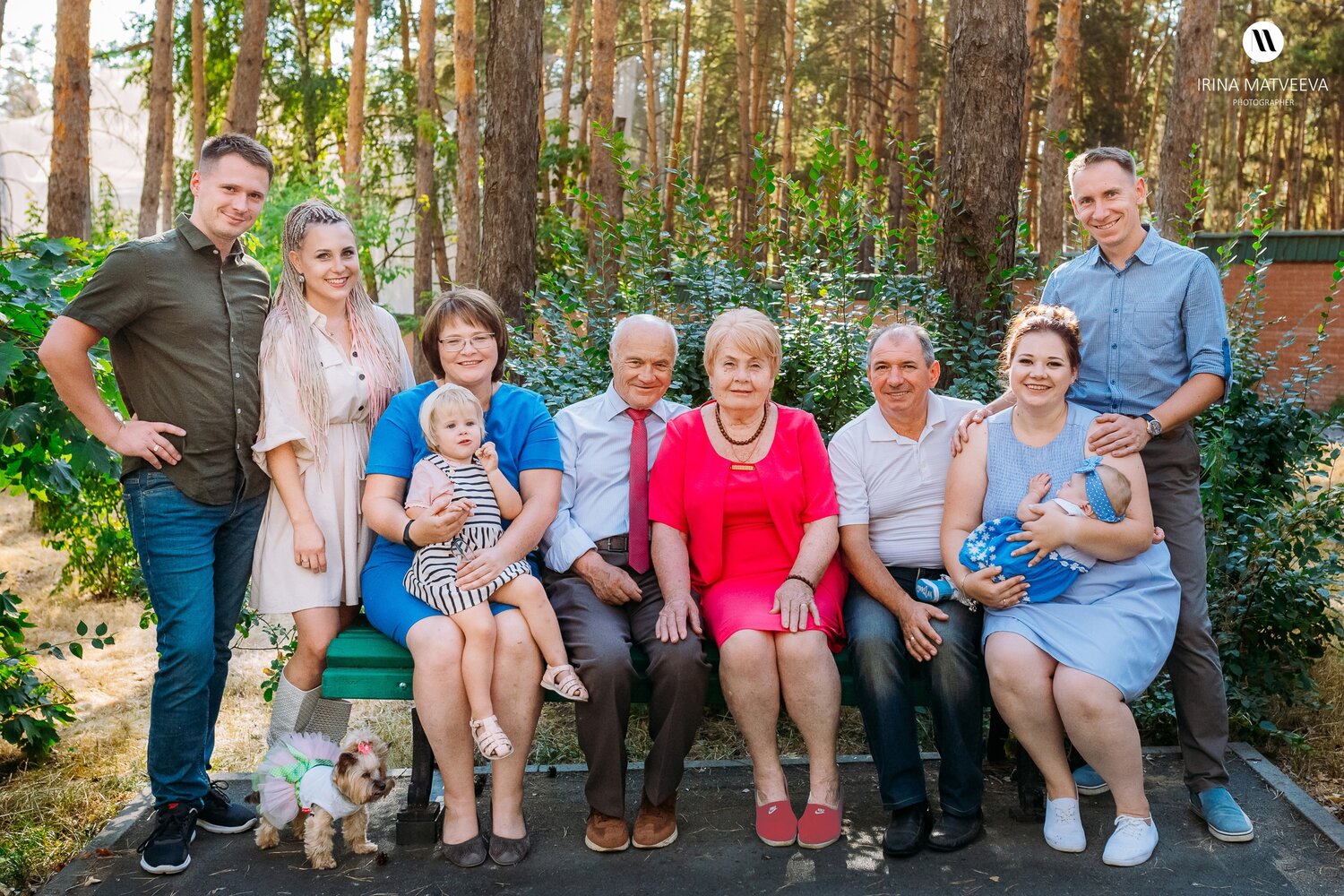 человек, семейный, семья 4 поколения, people, семья даунов