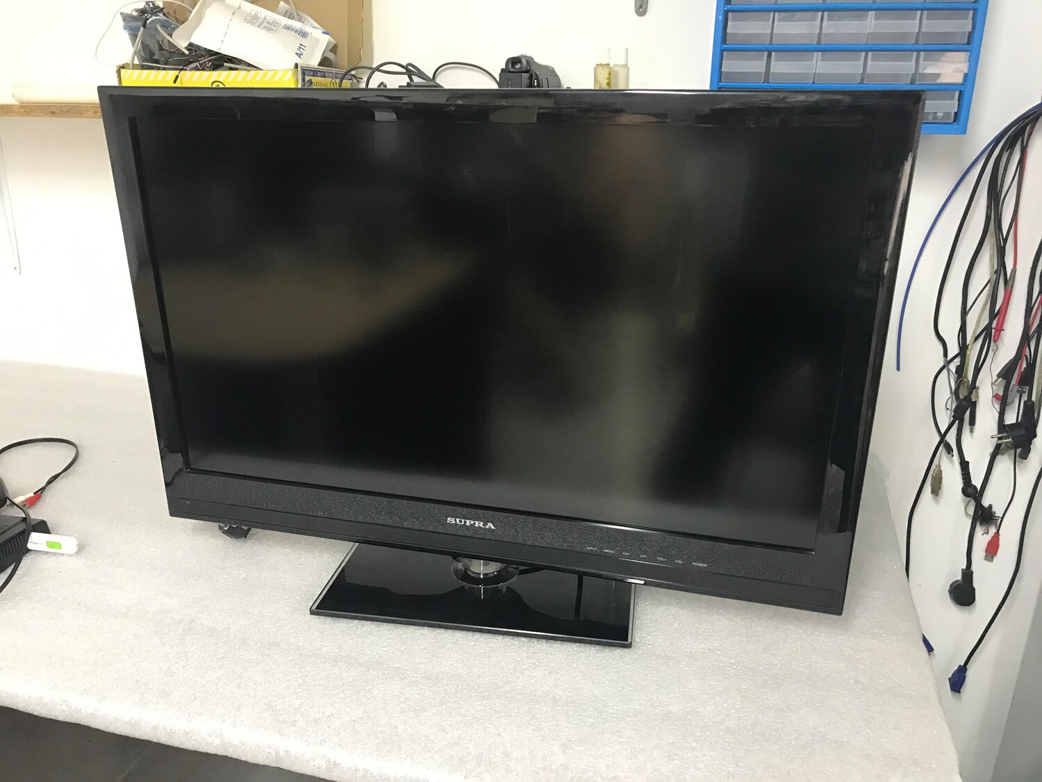 телевизор, жк телевизор, sony bravia 81 см, монитор, телевизор helix 32