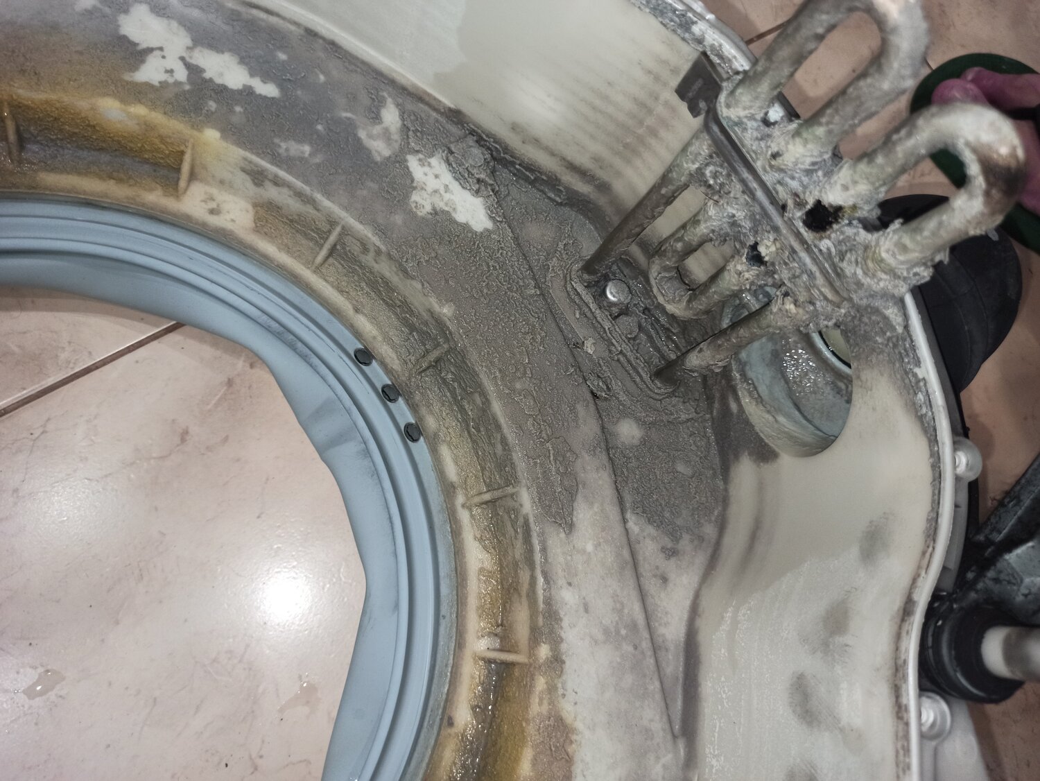 задние арки тойота рав 4 lll, подкрылки нива шевроле драйв 2, задние арки на хендай акцент, арка задняя тойота камри 2004 года, тойота королла 121 снятие бака