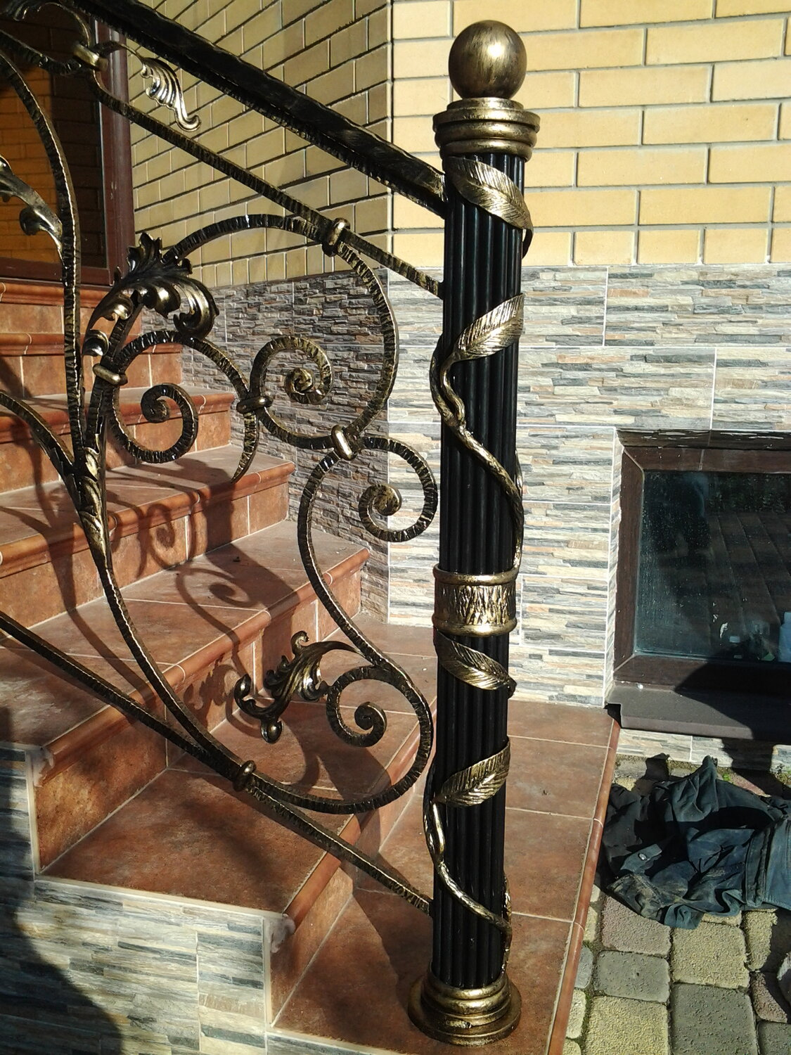 ковка, кованые столбы, перила из иранской ковки, дагестанские перила из холодной ковки, художественная ковка