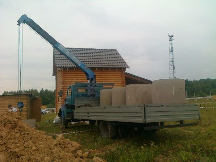 манипулятор разгрузка бруса, строительный манипулятор, манипулятор солнечногорск, манипулятор, загрузка бытовки на манипулятор
