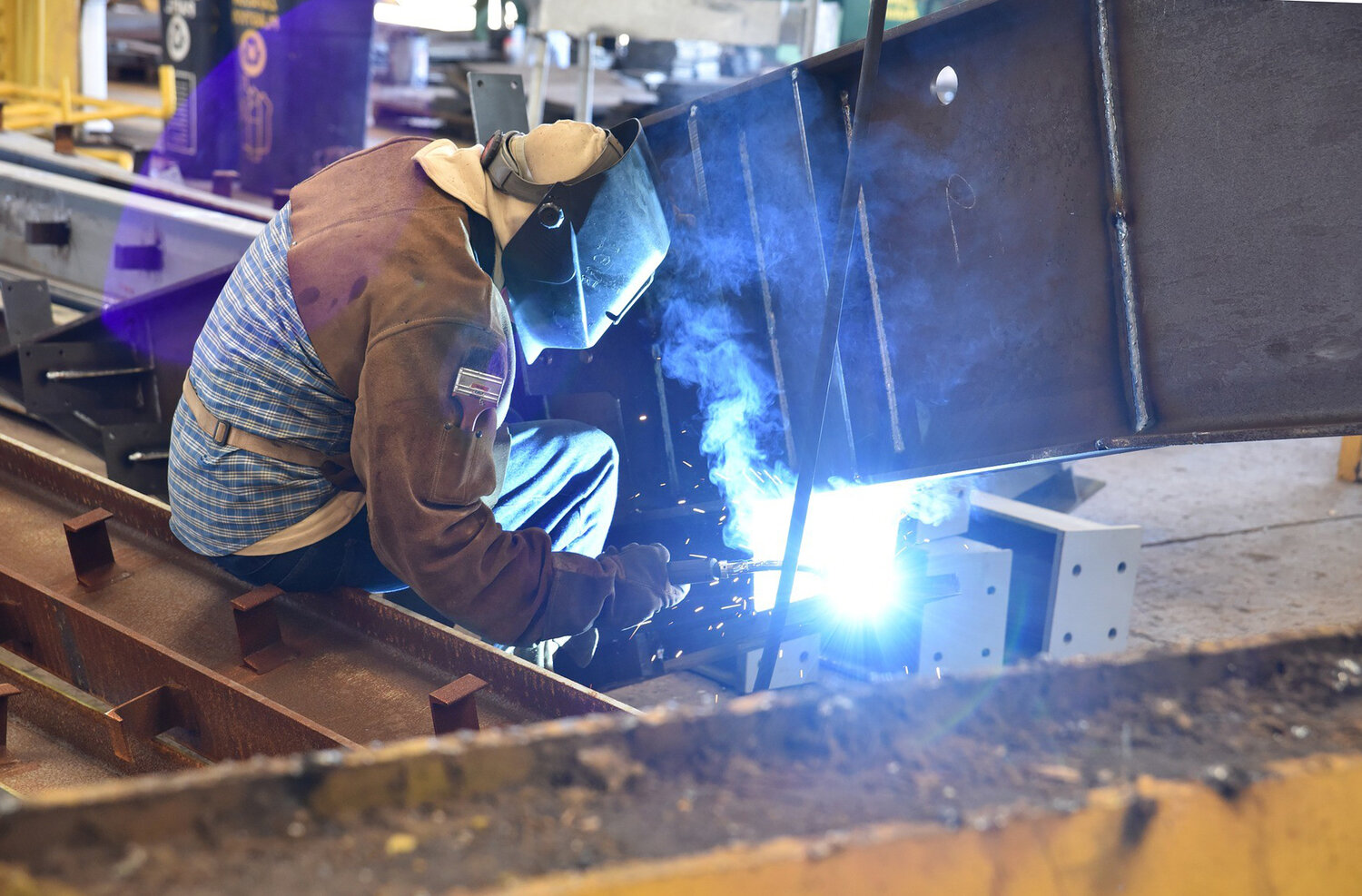 Сварщик требуется на заводе Колнаг в Коломне