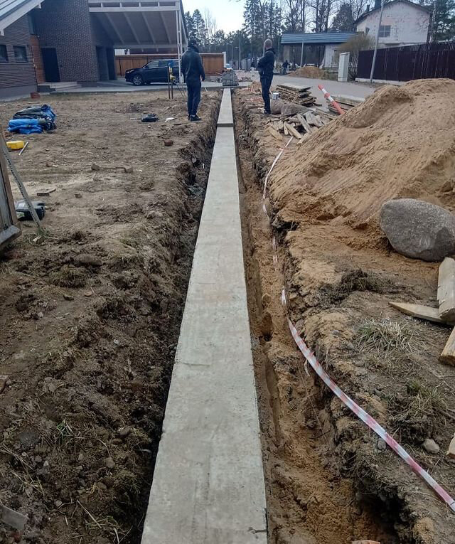 Строительство фундамента для забора