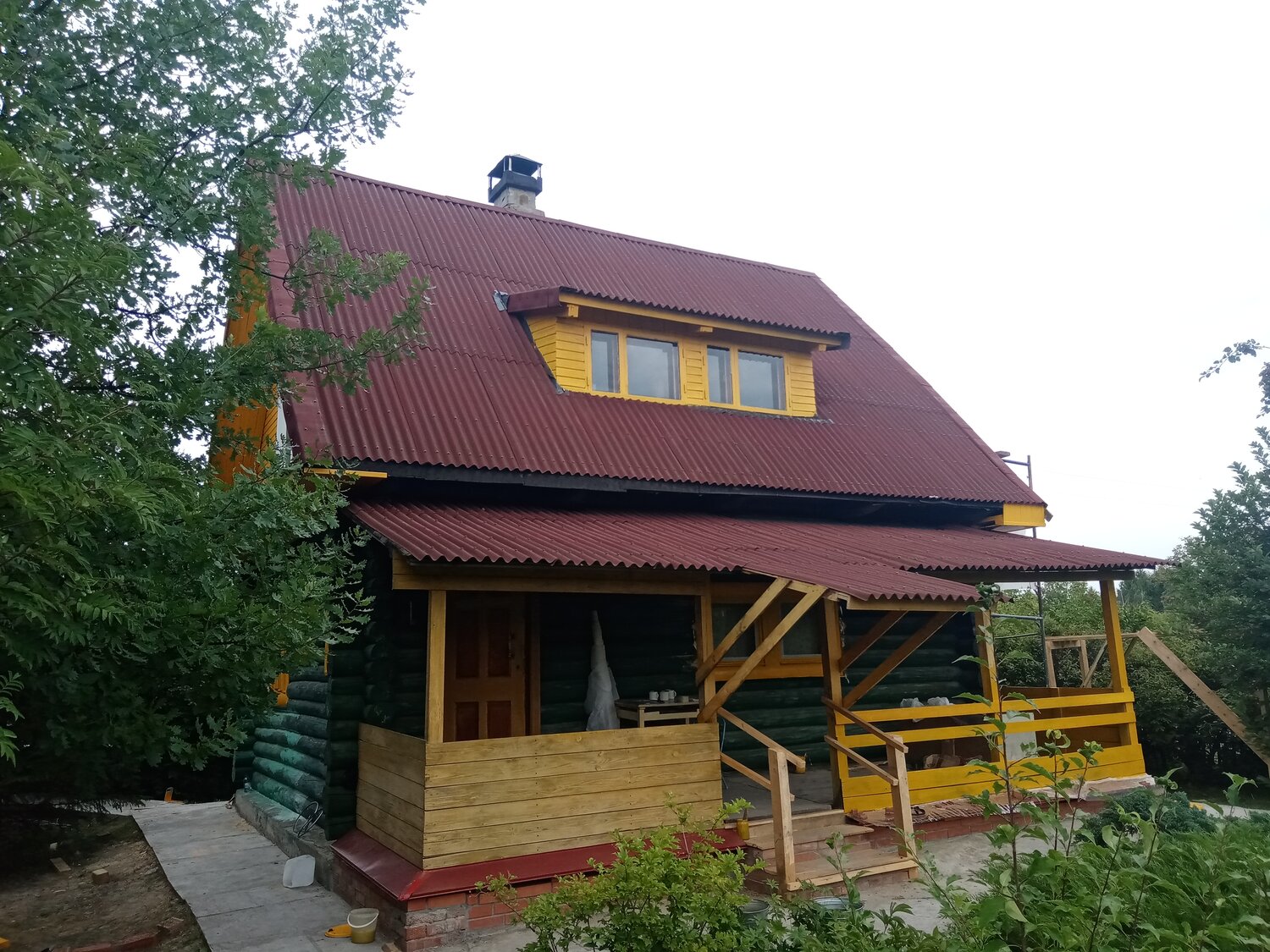 дача, загородный дом, дом, отделка крыши ондулином, дача с баней с мансардой и верандой