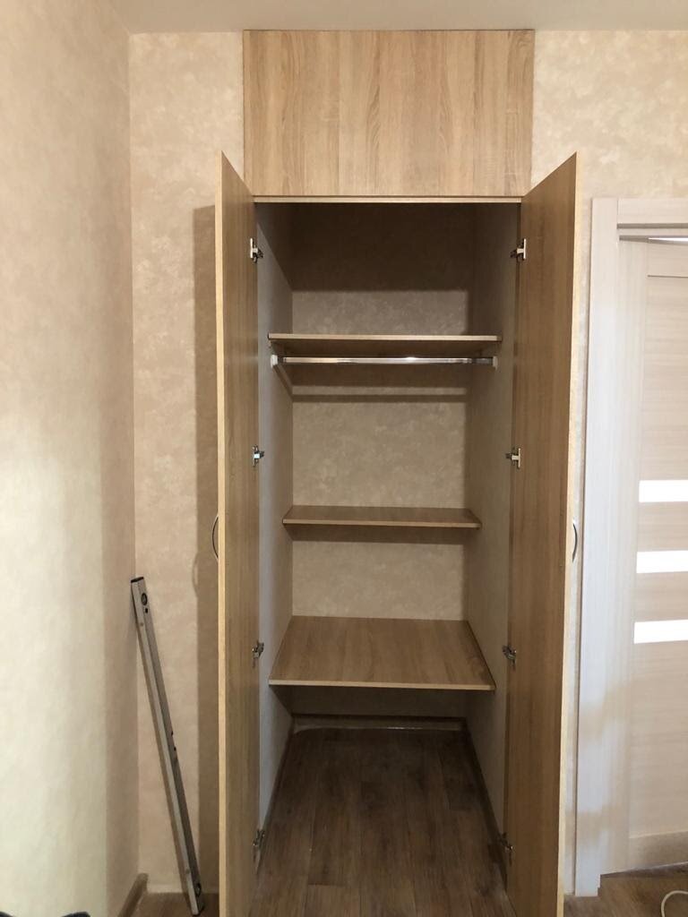 шкаф, шкаф платяной, шкаф кладовка полочки, шкаф для одежды, шкаф двухстворчатый самодельный