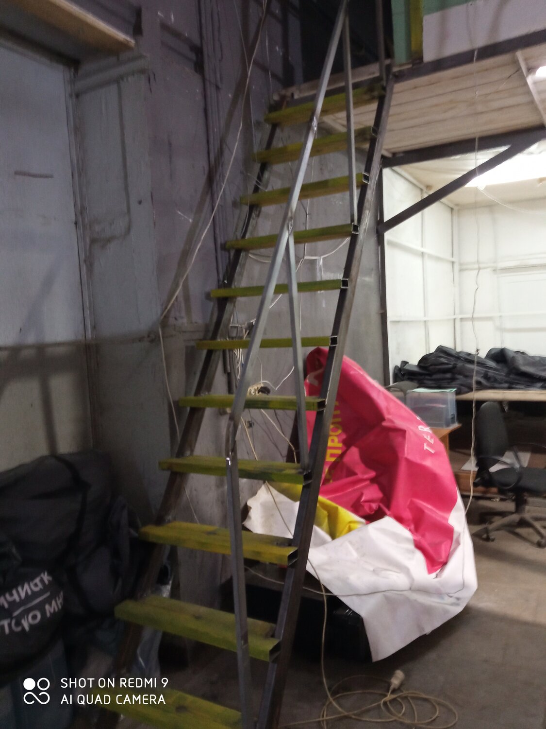 loft ladder лестница, лестница, лестница на металлокаркасе, металлическая лестница, лестница лспр-7