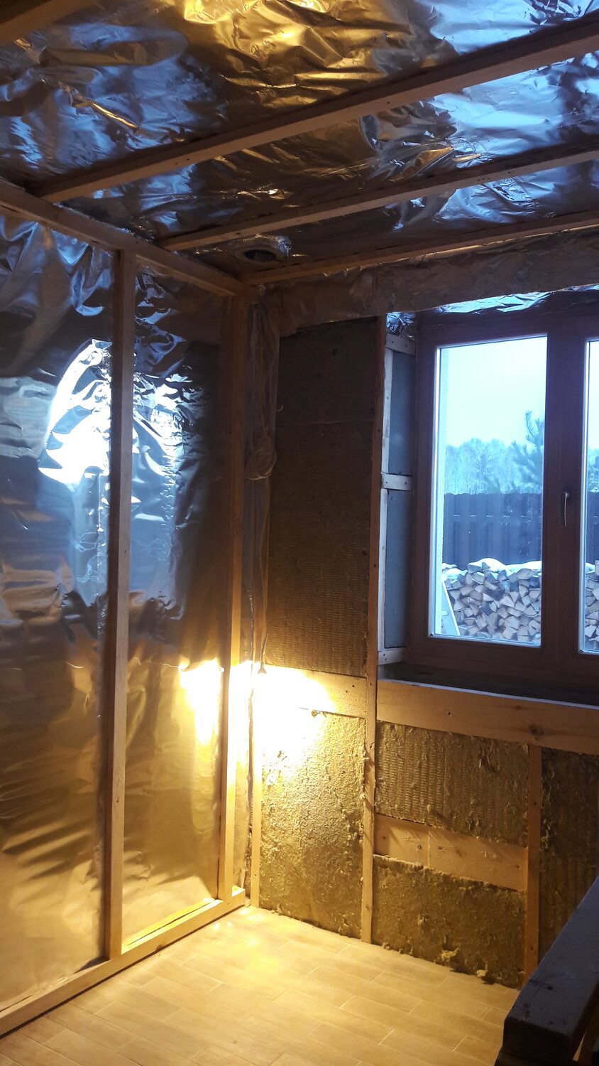 утепление бани, утепление парилки, утепление парилки в бане, отделка бани фольгой и вагонкой, утепление бани изнутри