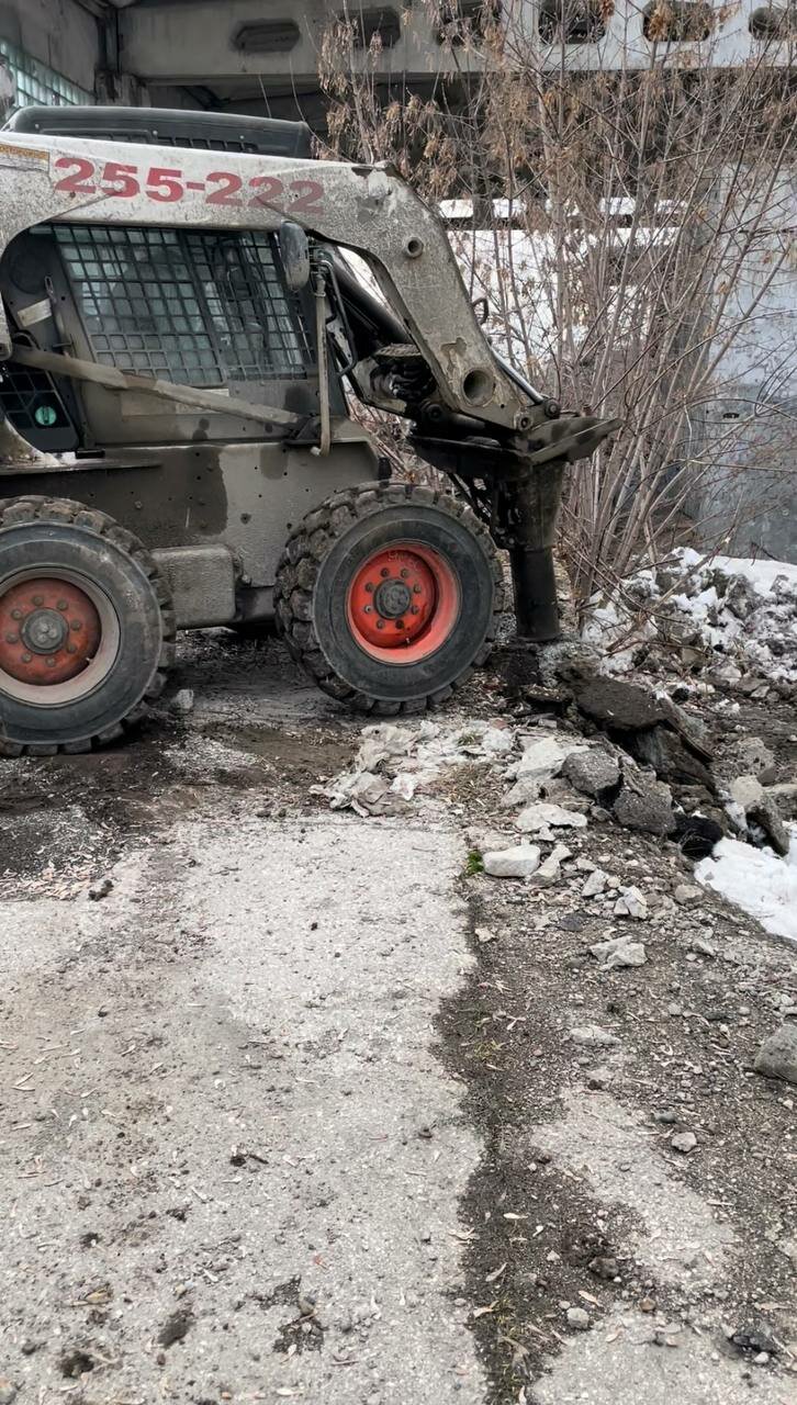 муп коммунальный комплекс петровск, мини погрузчик bobcat гидромолот, погрузчик bobcat, мини погрузчик bobcat, погрузчики бобкэт советский
