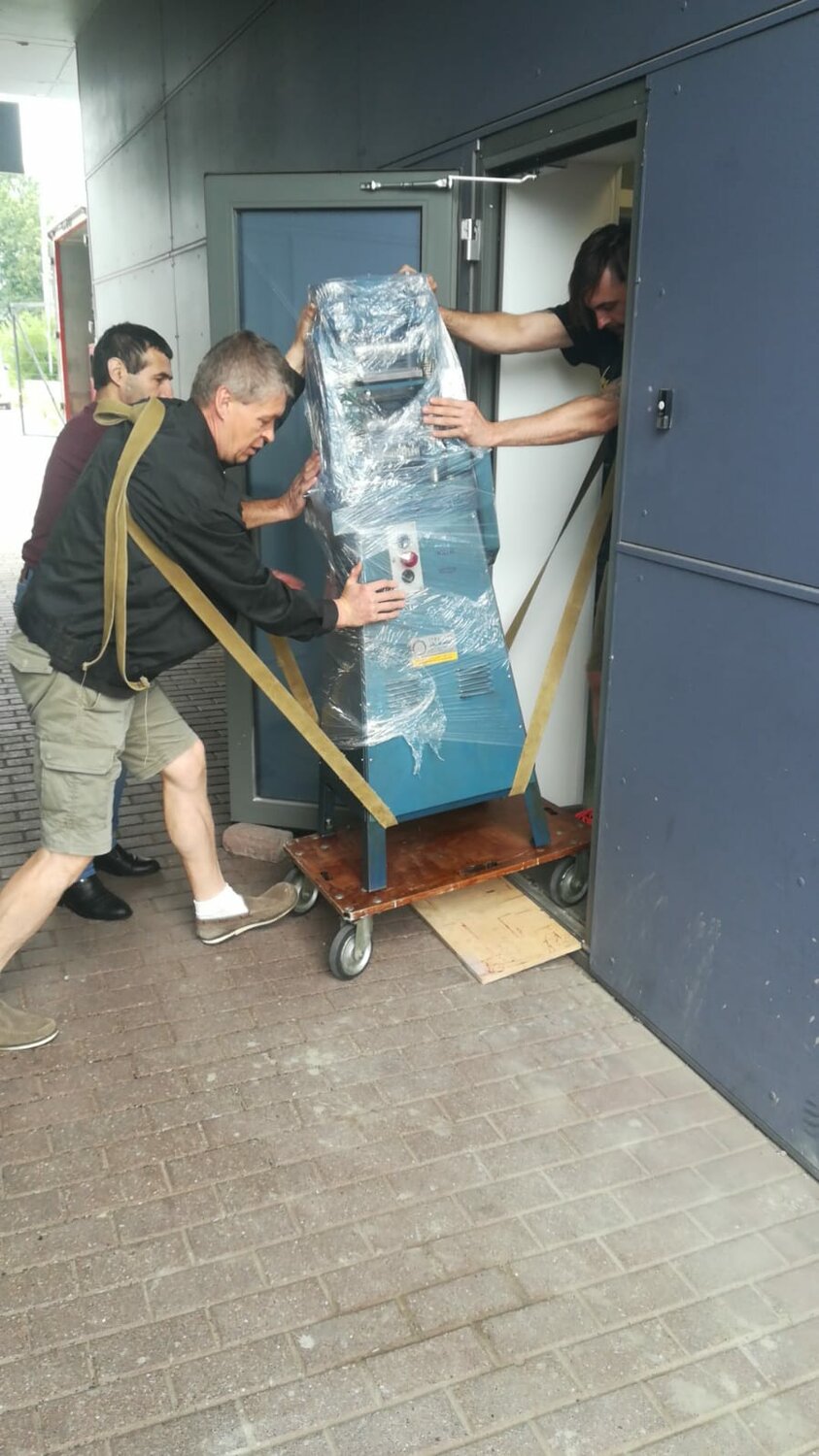 грузчики, перевозка холодильника, грузчики переезды, перевозка сейфов, перевозка мебели
