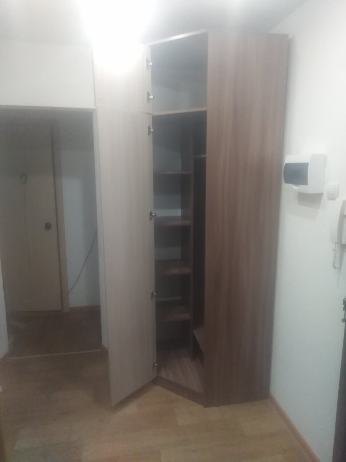 угловые шкафы, шкаф, шкаф для одежды, шкаф для одежды угловой, мебель
