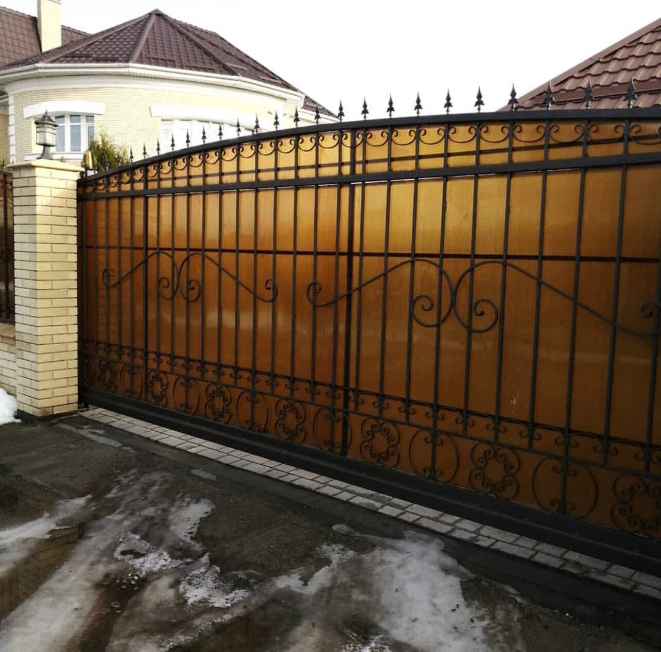 кованые откатные ворота, ворота поликарбонат бронза, откатные ворота с элементами ковки, откатные ворота ковка, ворота ковка